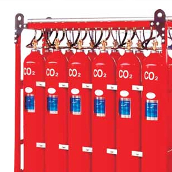 ما هي مزايا استخدام أنظمة إطفاء حريق ثاني أكسيد الكربون على السفن؟