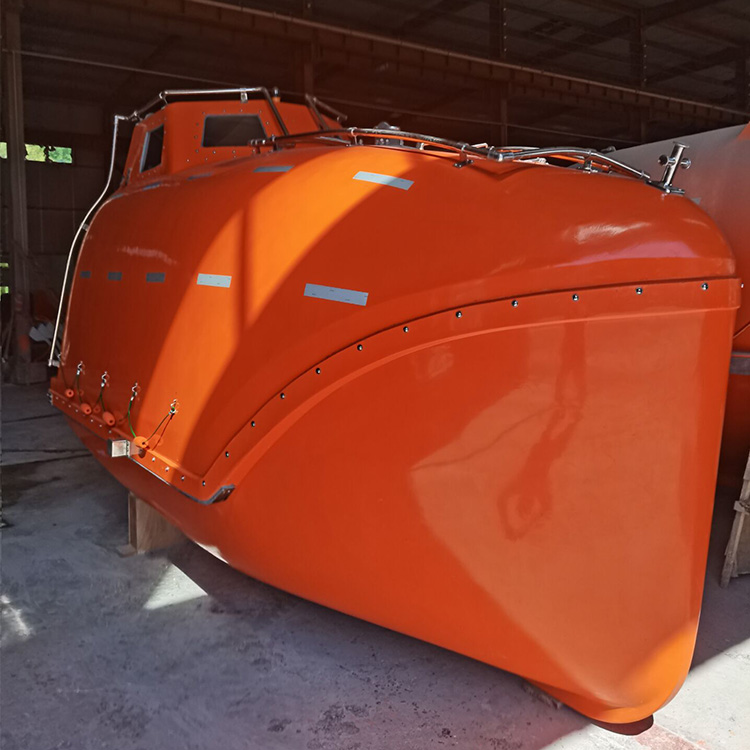 قارب النجاة الخريف المجاني 21