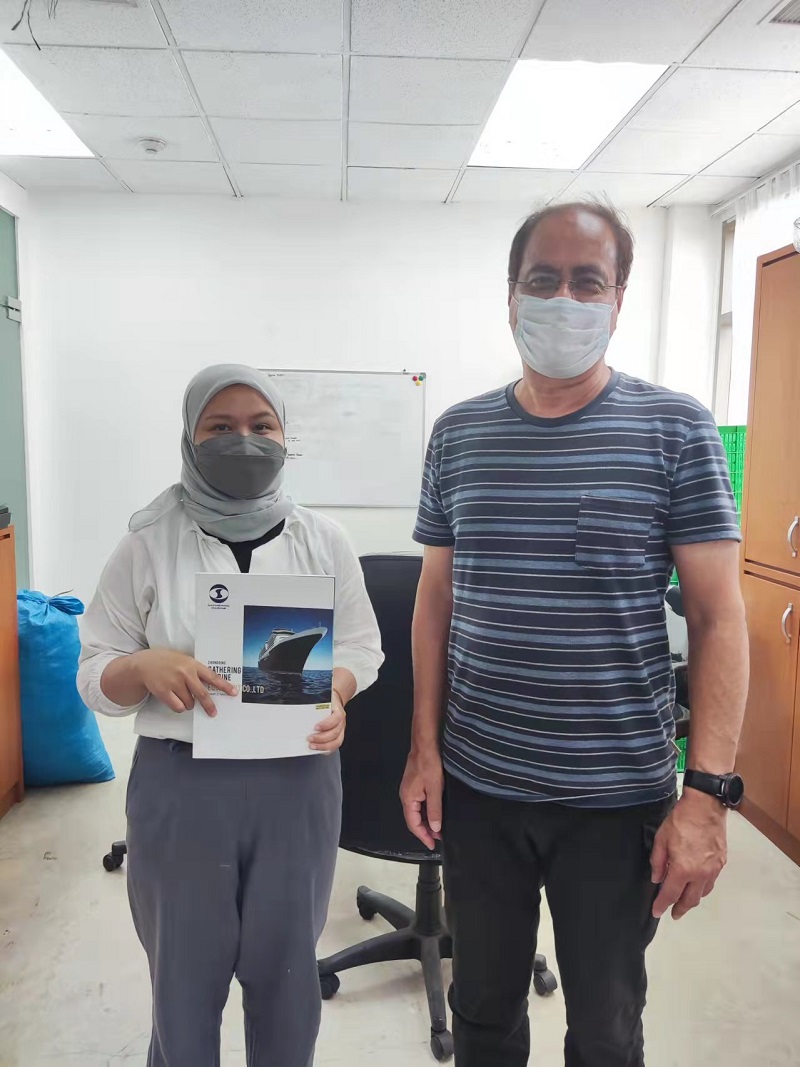 زيارات العملاء خلال فيروس كورونا (COVID-19).