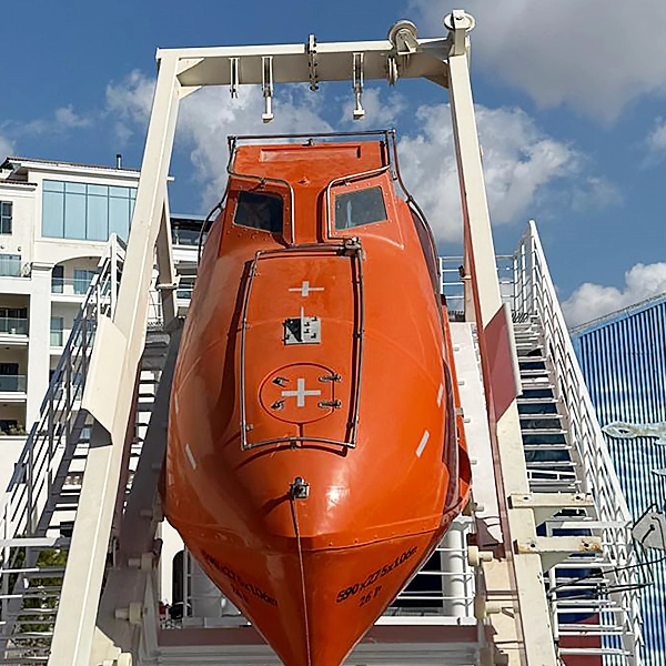 قوارب النجاة يمكن أن تصبح أيضًا 'قوارب قاتلة'! أهمية التدريب على السلامة!