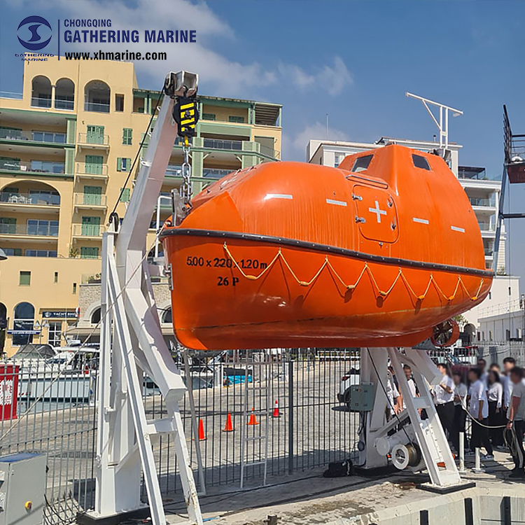 نوع الجاذبية Davits7.jpg