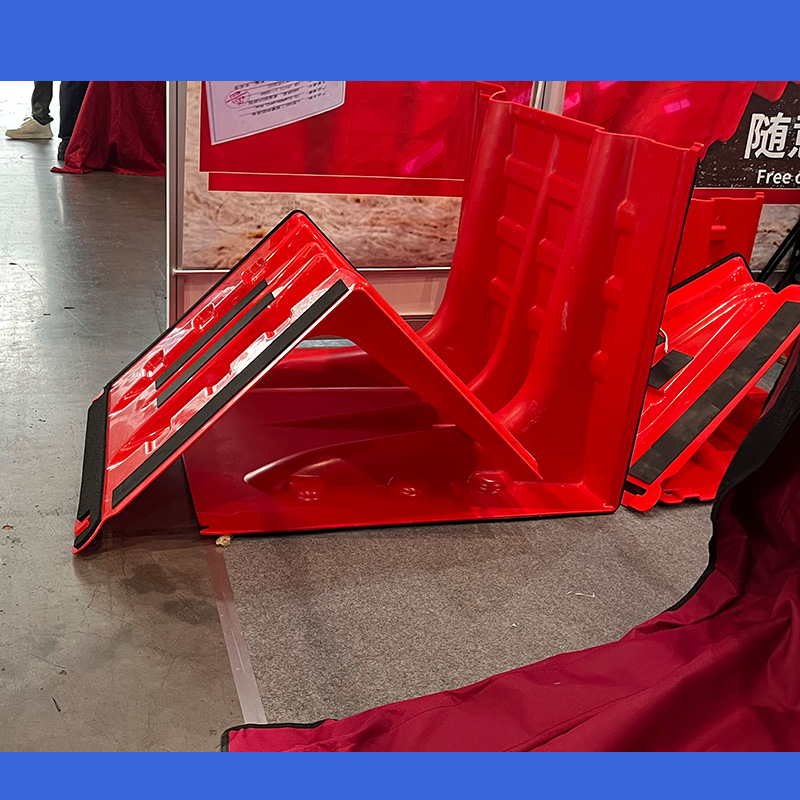 حاجز الفيضان 4