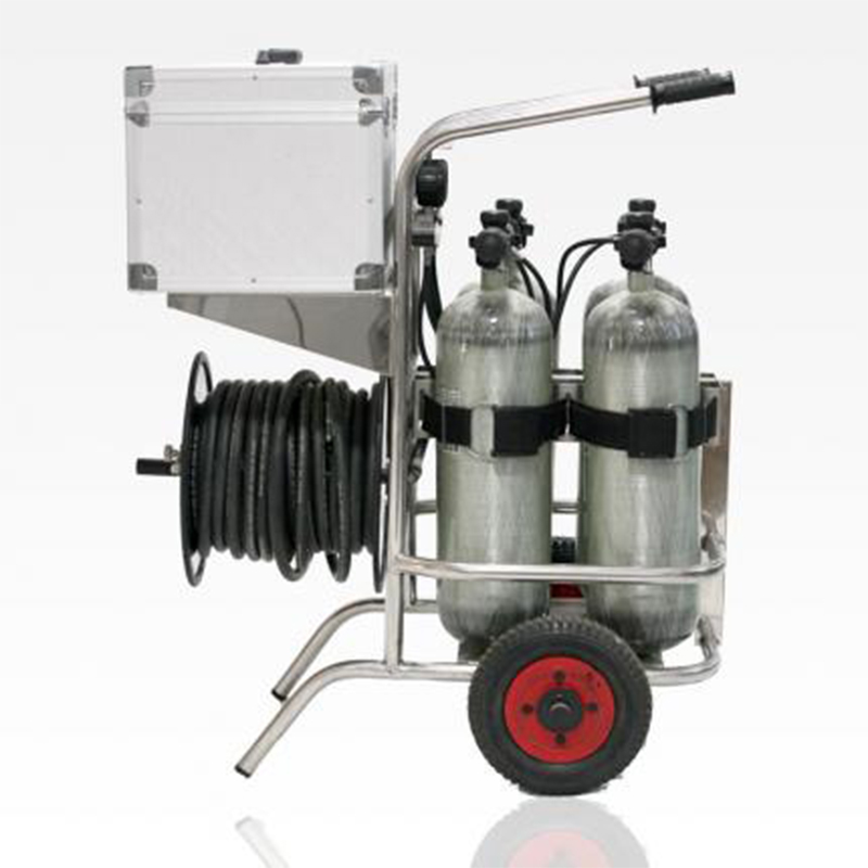 جهاز تنفس الهواء ذو ​​الأنبوب الطويل